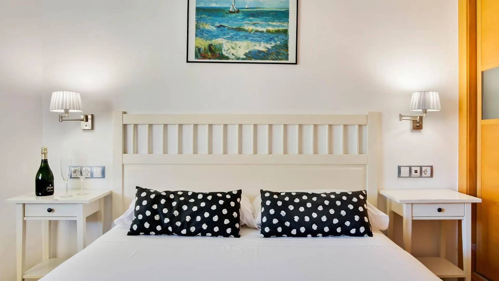 Santa Amalia 25 By Ivi Real Estate Apartment Torremolinos 0*,  Spain