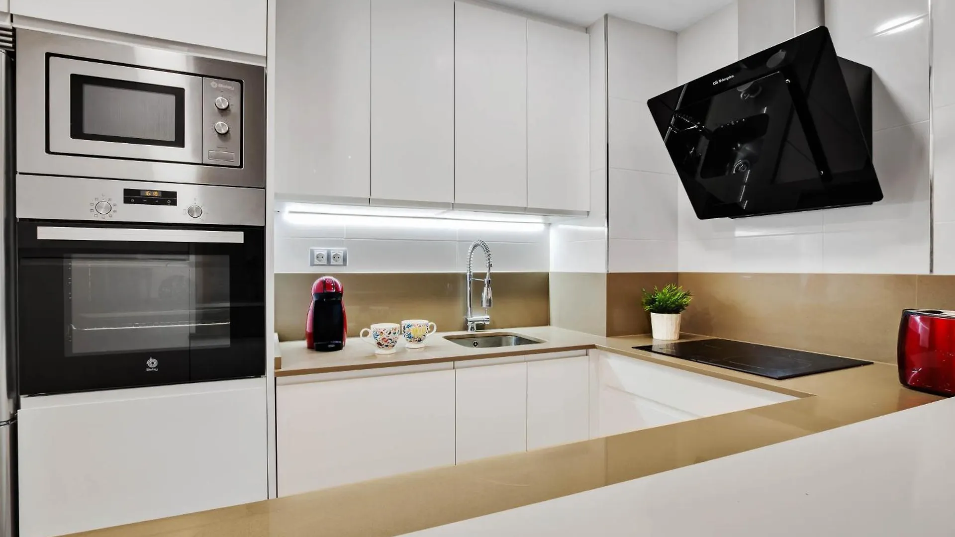 Santa Amalia 25 By Ivi Real Estate Daire Torremolinos